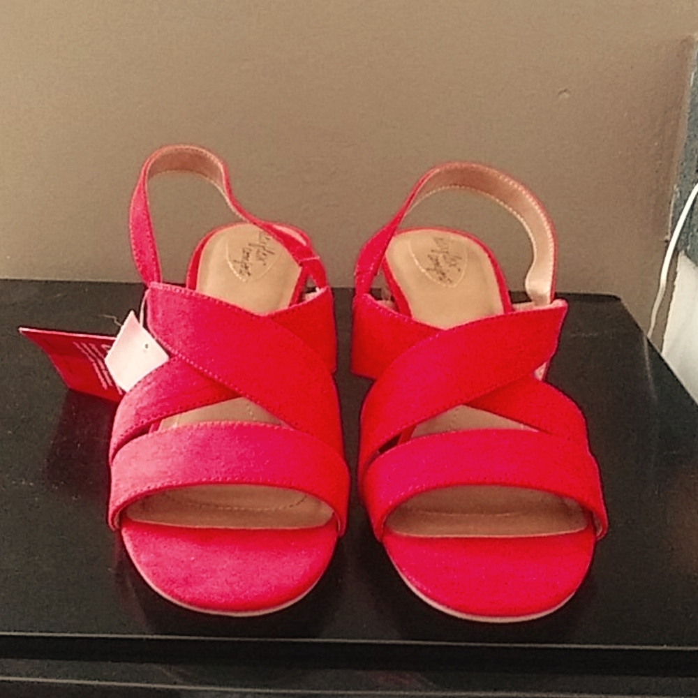Suede red sandal heel